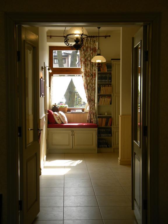 Apartment At Anchevskih 3