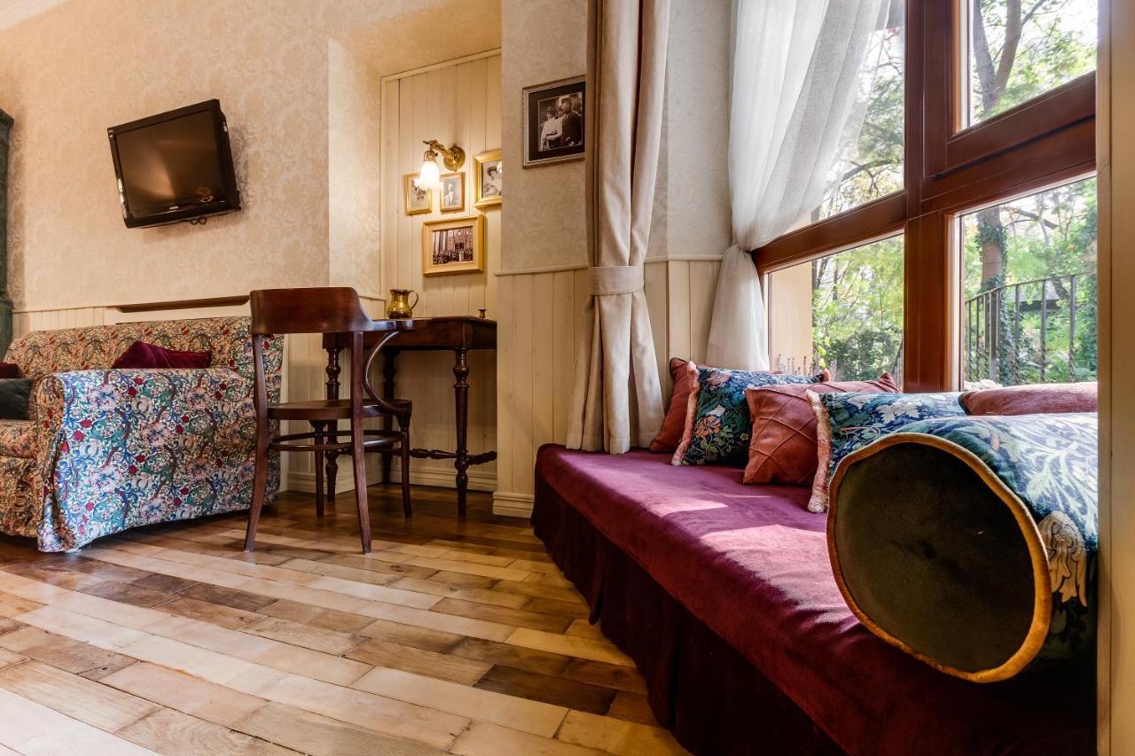 Apartment At Anchevskih 3 *